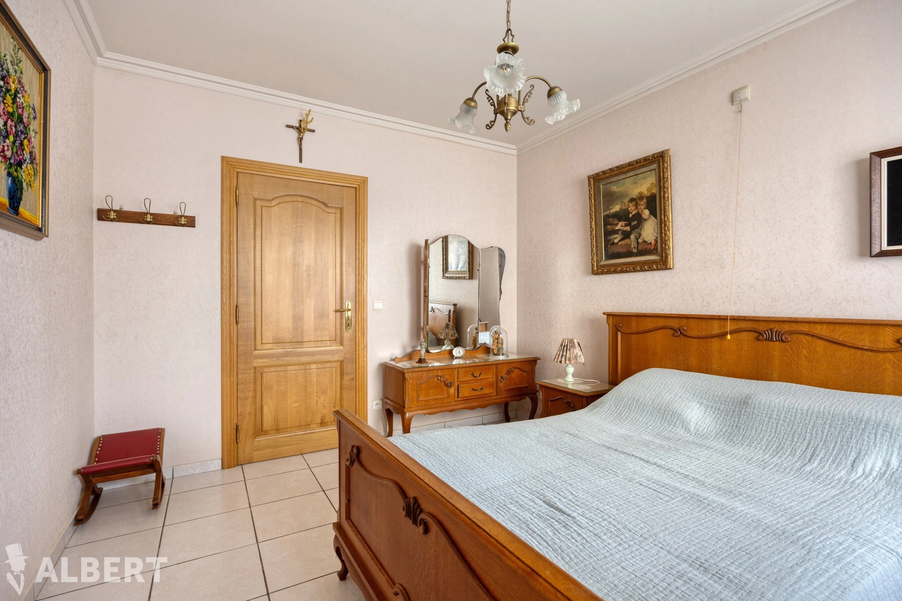 2f795fb3898749ff8729d8887919590a photo