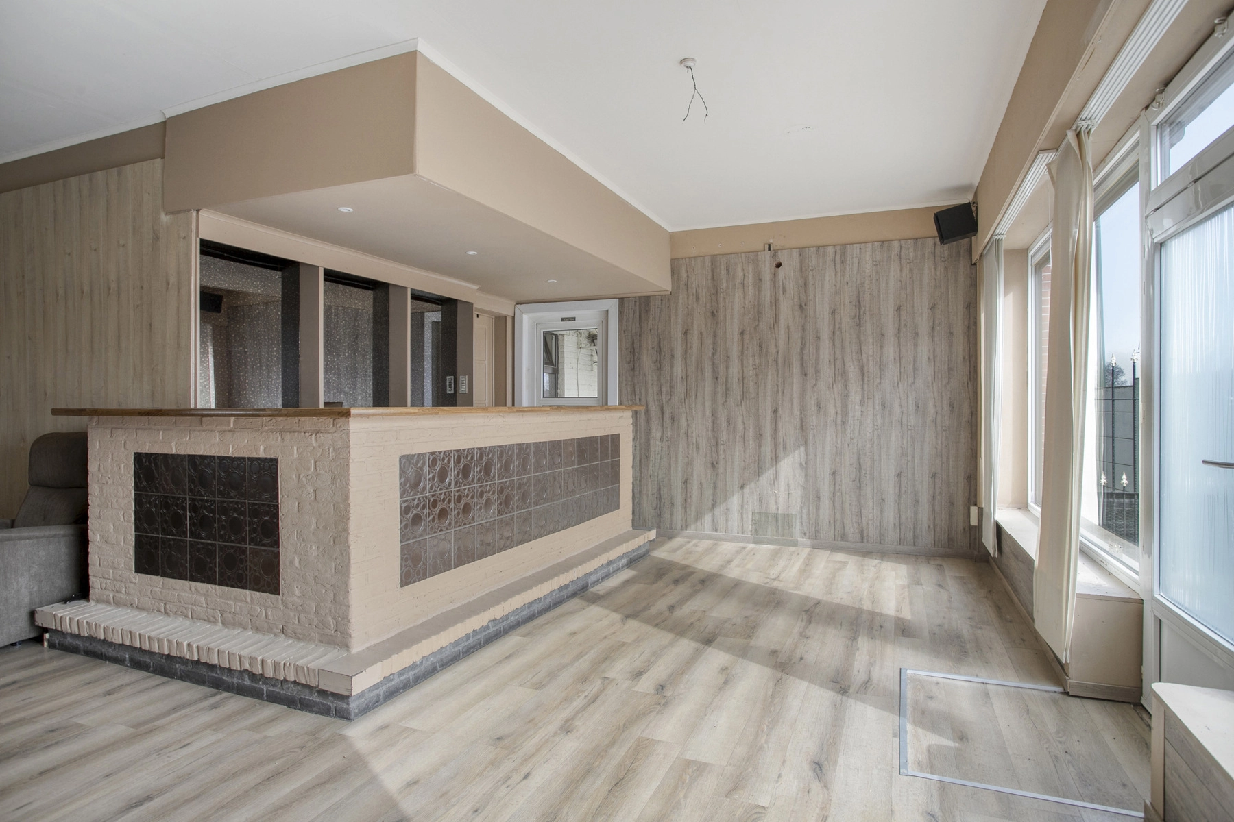 e6b66ba3ba8b41eaa3e6f41aeeffc86a photo