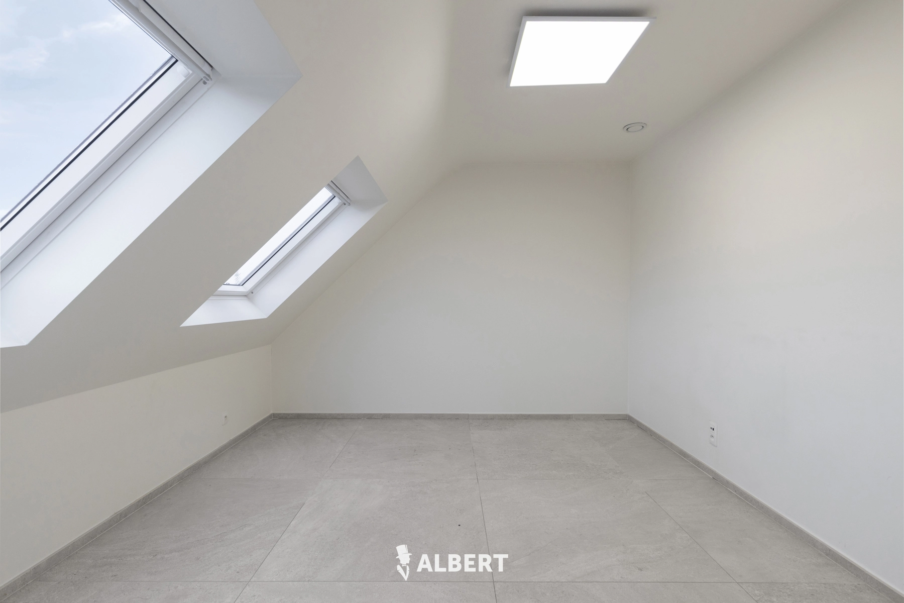 6562fce6bfb94888931c5bfaaa271957 photo