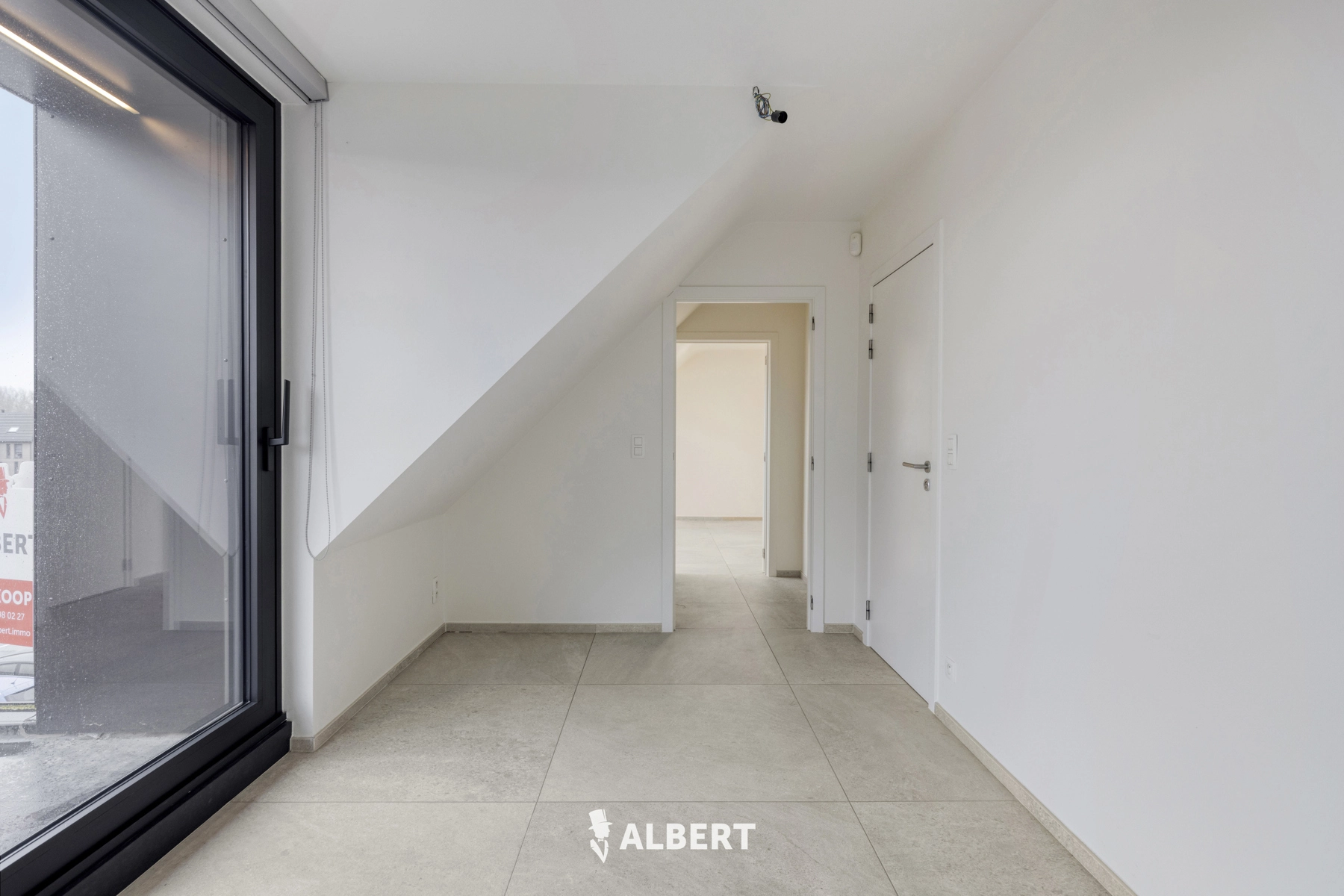 718d315990714f16a53374a244f08ba5 photo