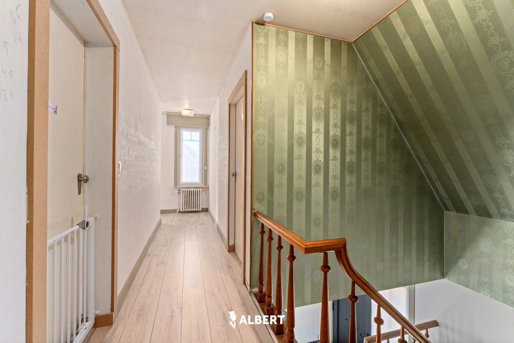 0450b9c532b34a93830cc5f31dea687f photo