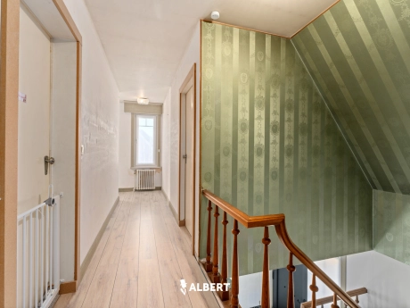 0450b9c532b34a93830cc5f31dea687f thumbnail