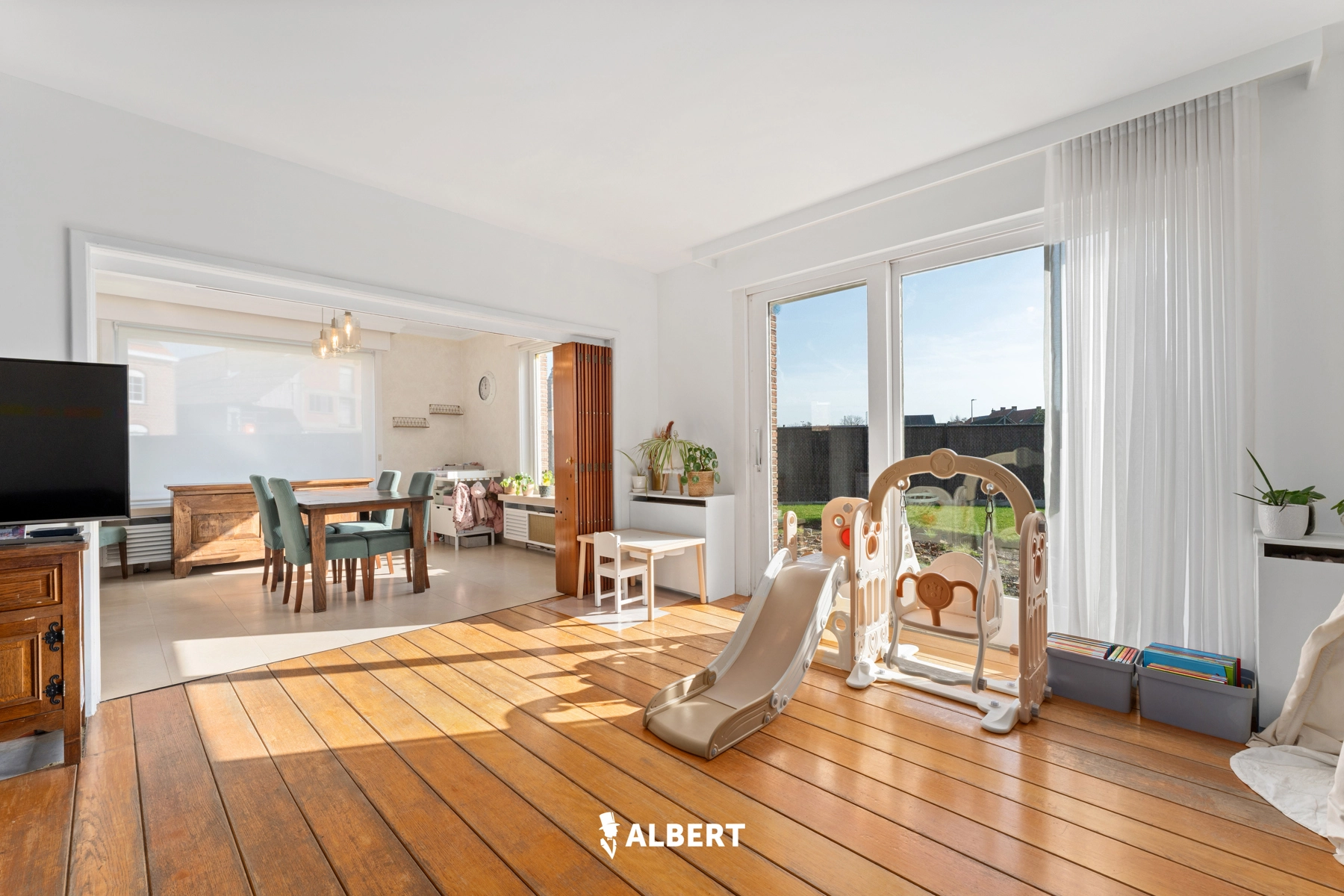 78d2eb7a819849fbb4a59856950fa535 photo