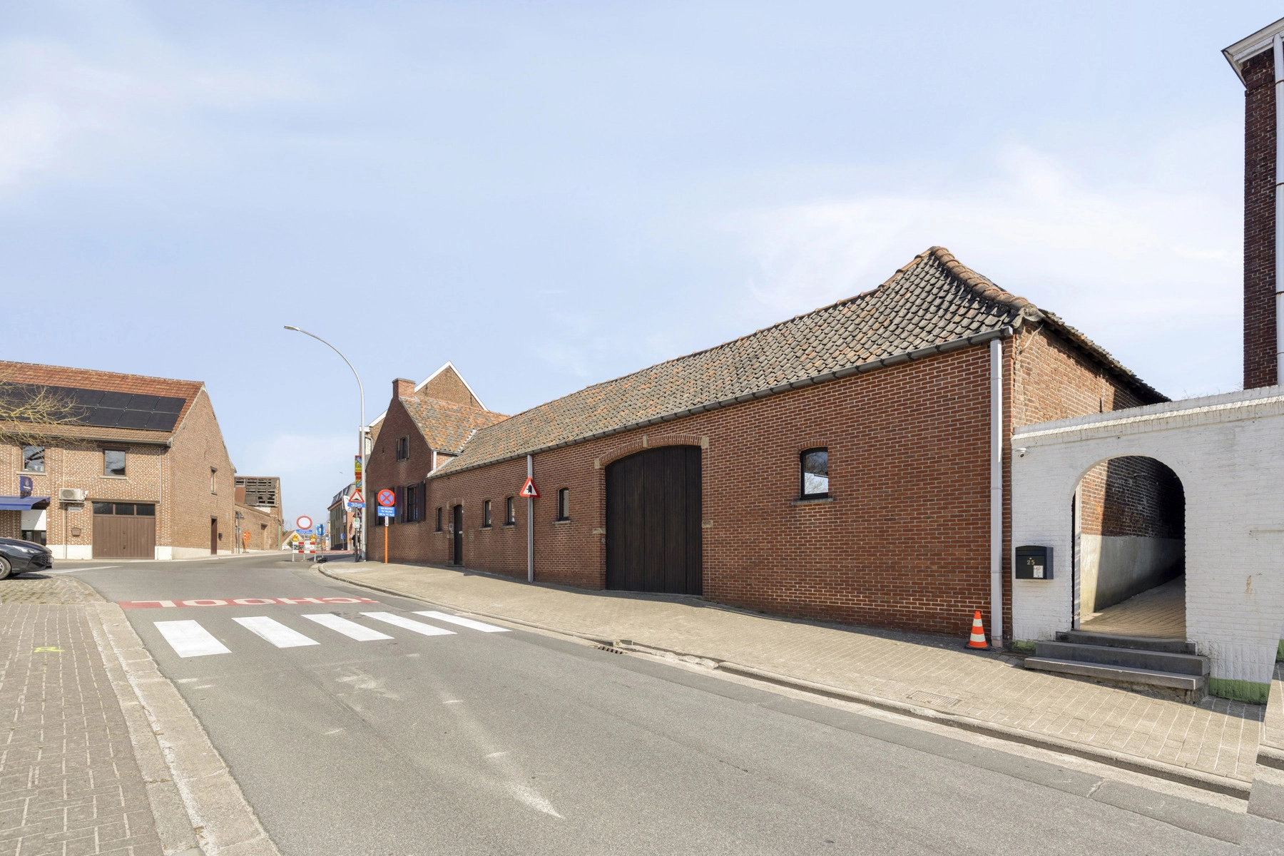 c77719ea235c40439bceb38961fd1ff4 photo