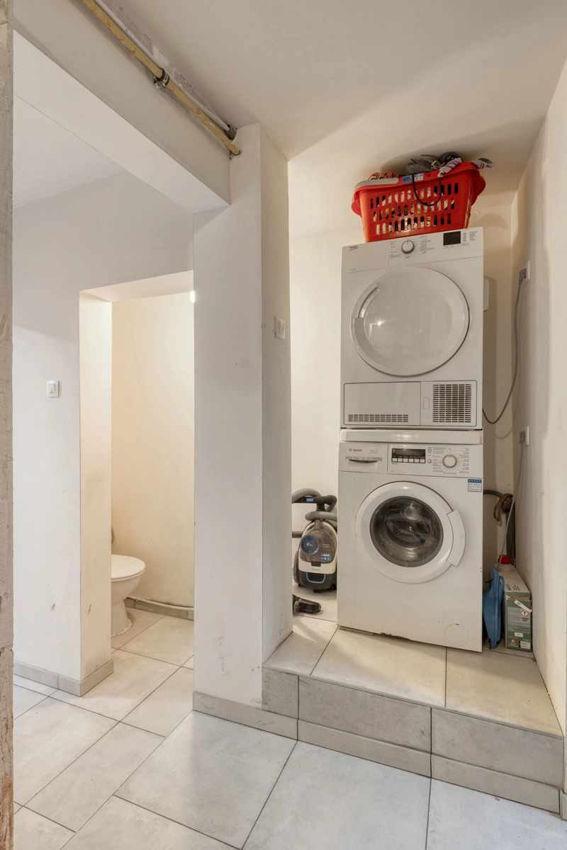 19af8db4f0324f4d98089abf40564e11 photo