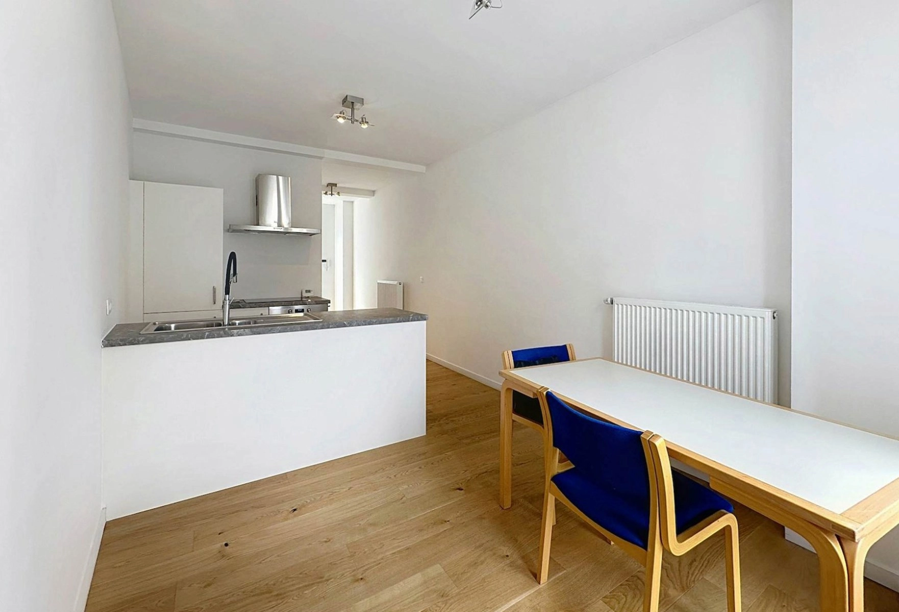 31fefd470a54435992469c30b6f36f46 photo