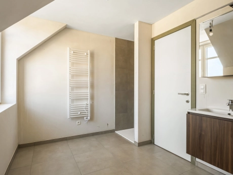 91176832f69c4b0a8c2bcb6c836f103a thumbnail