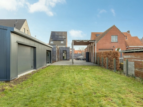 07004b39ac924a20accdcf3fc085714e thumbnail