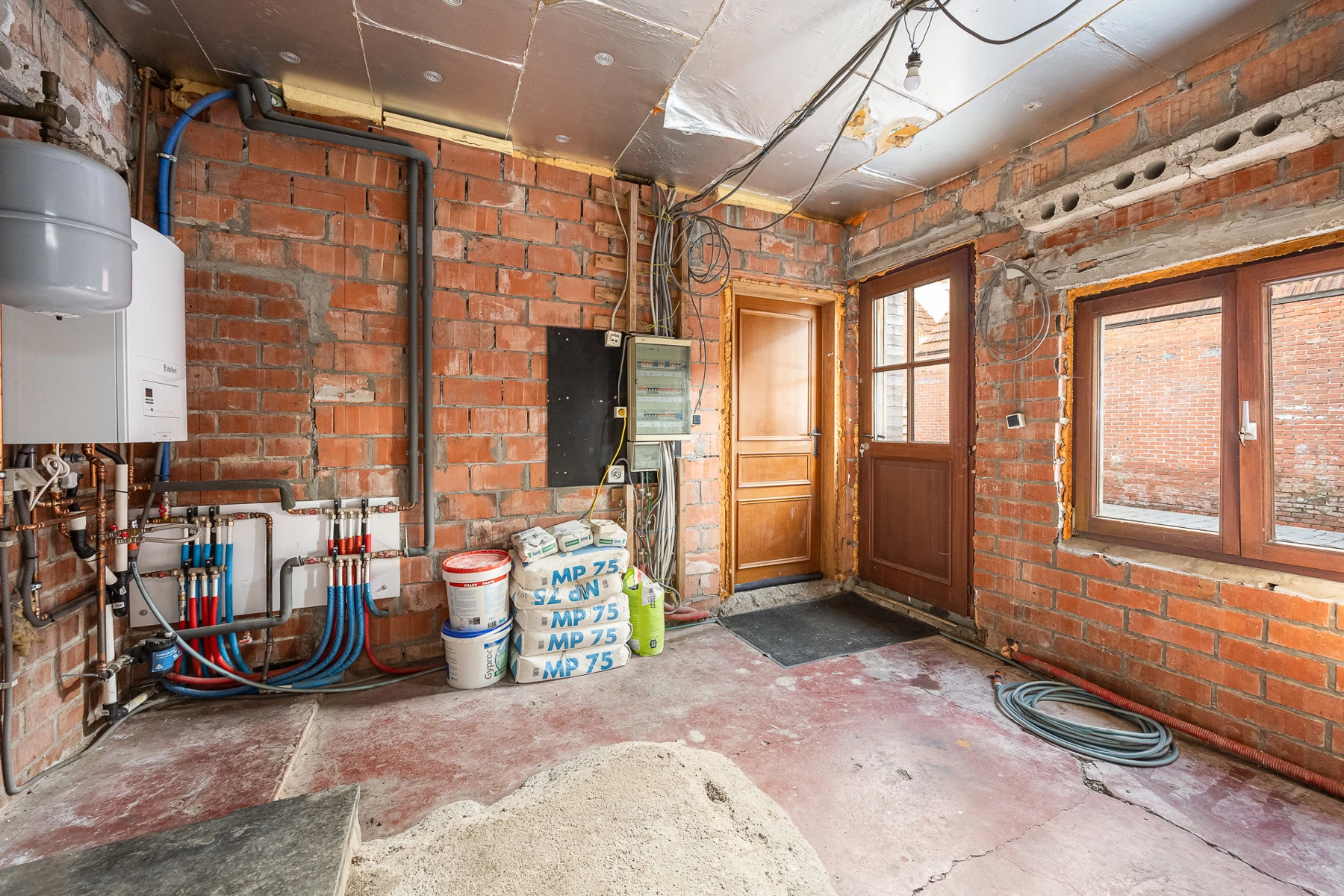 4dc67592fd16496a82743ab075c7e084 photo