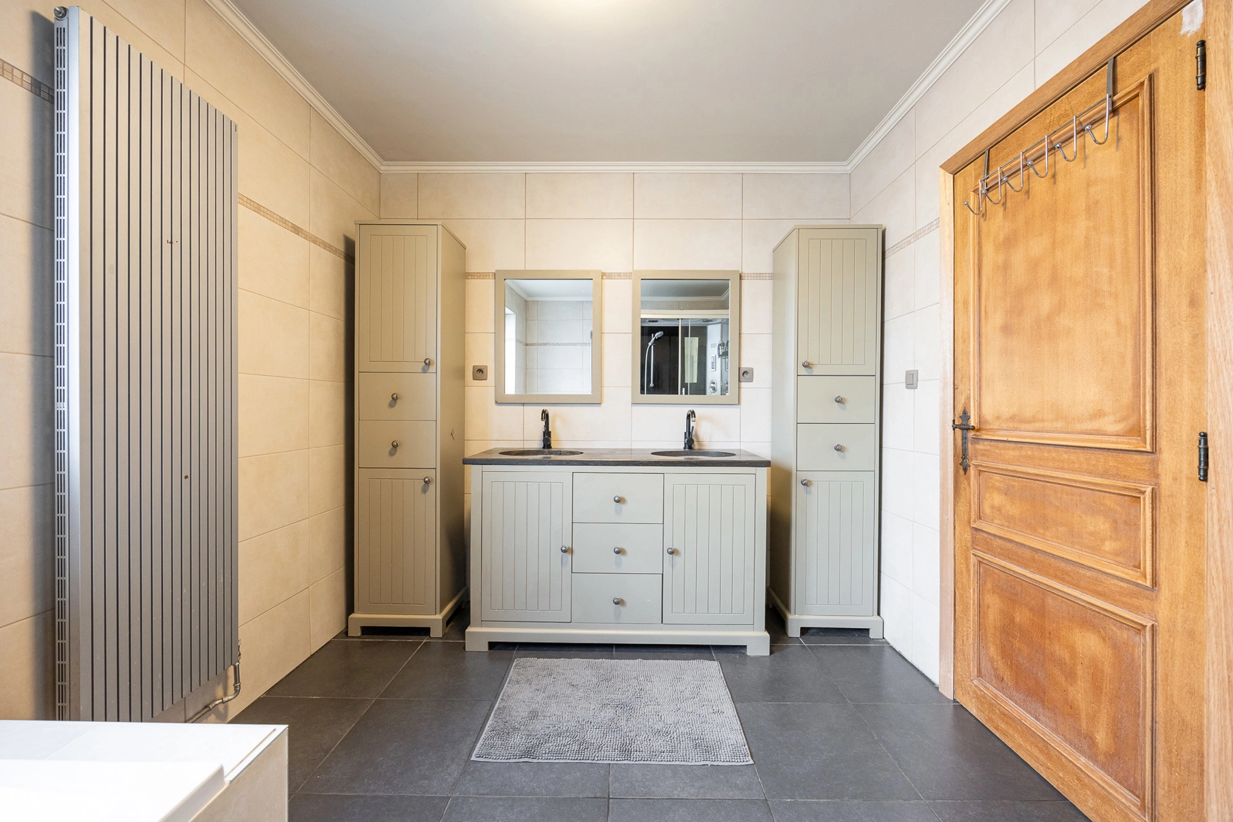 a807a673409147f7a5cf69fffcdfa8fa photo