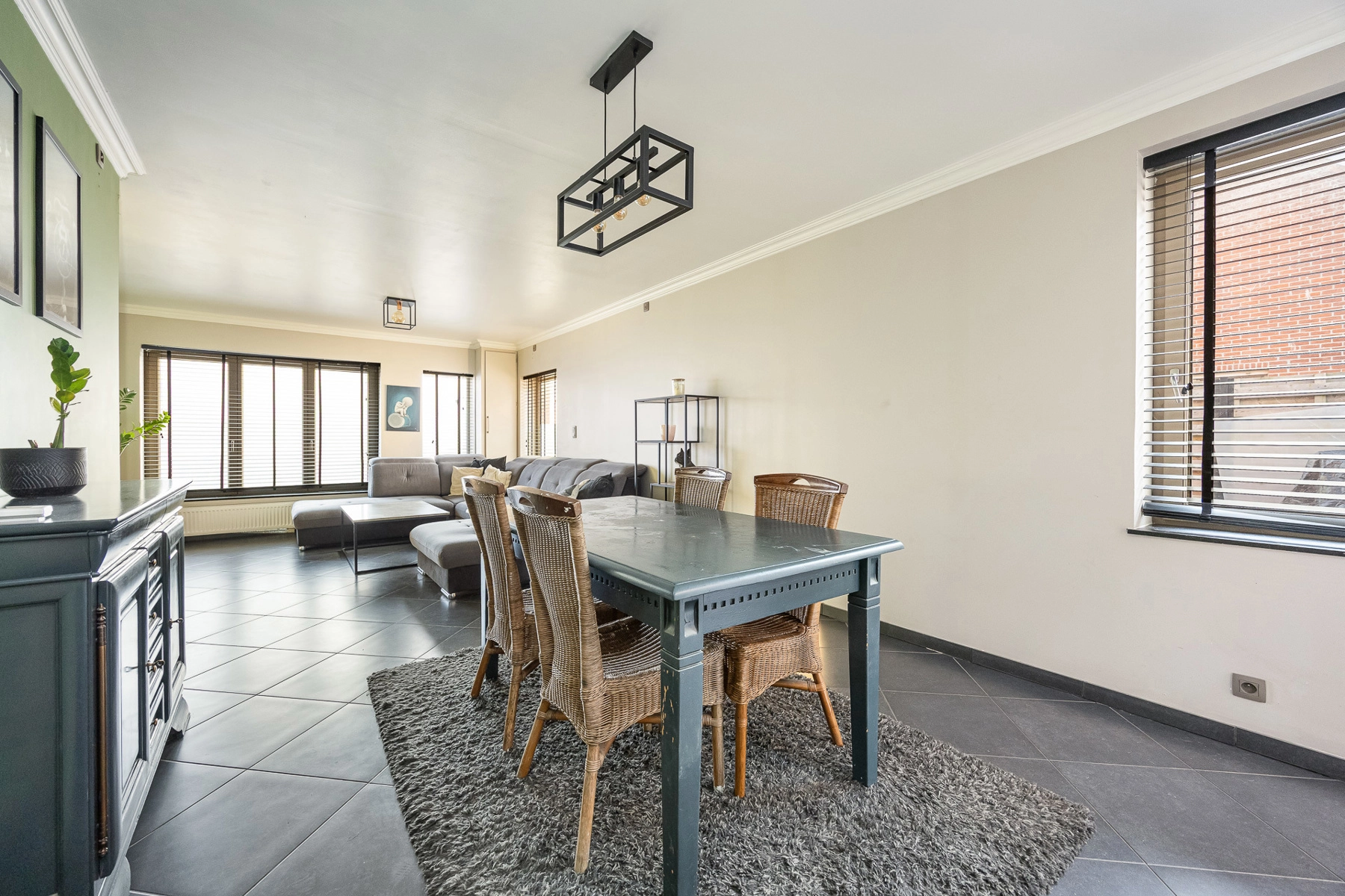 ec452733c6a043a4901be846a78c200c photo