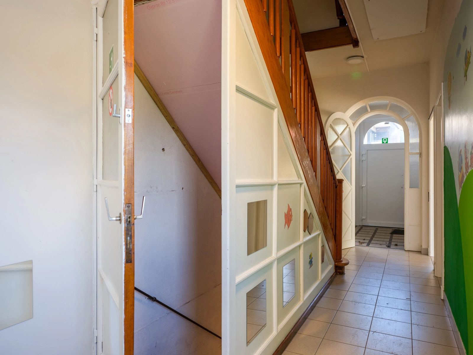 5595c012537e4563bf8c3bd5ccf40614 photo