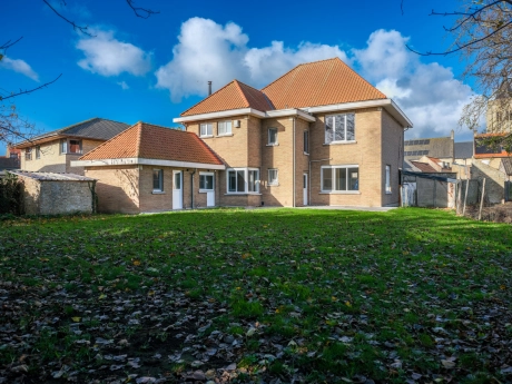 ee155f6574bc4e3597707cf0c811f268 thumbnail