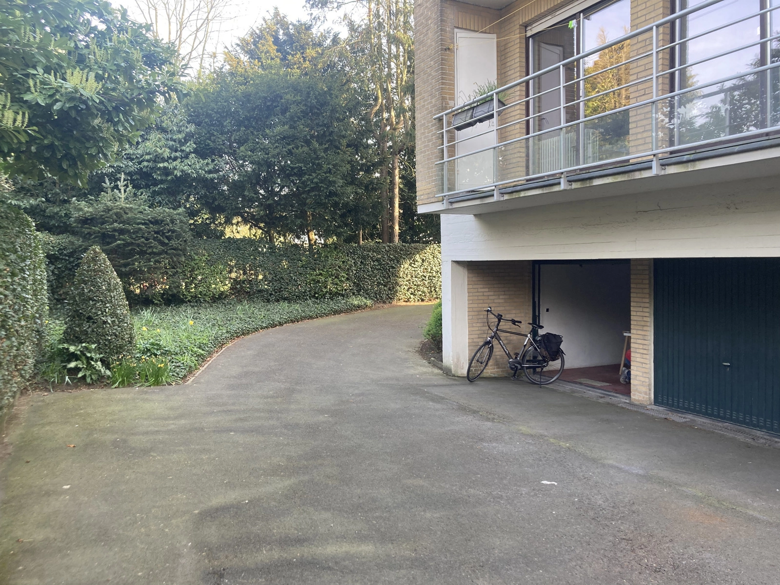 537fcef6471148fe8da580a5e1f4247c photo