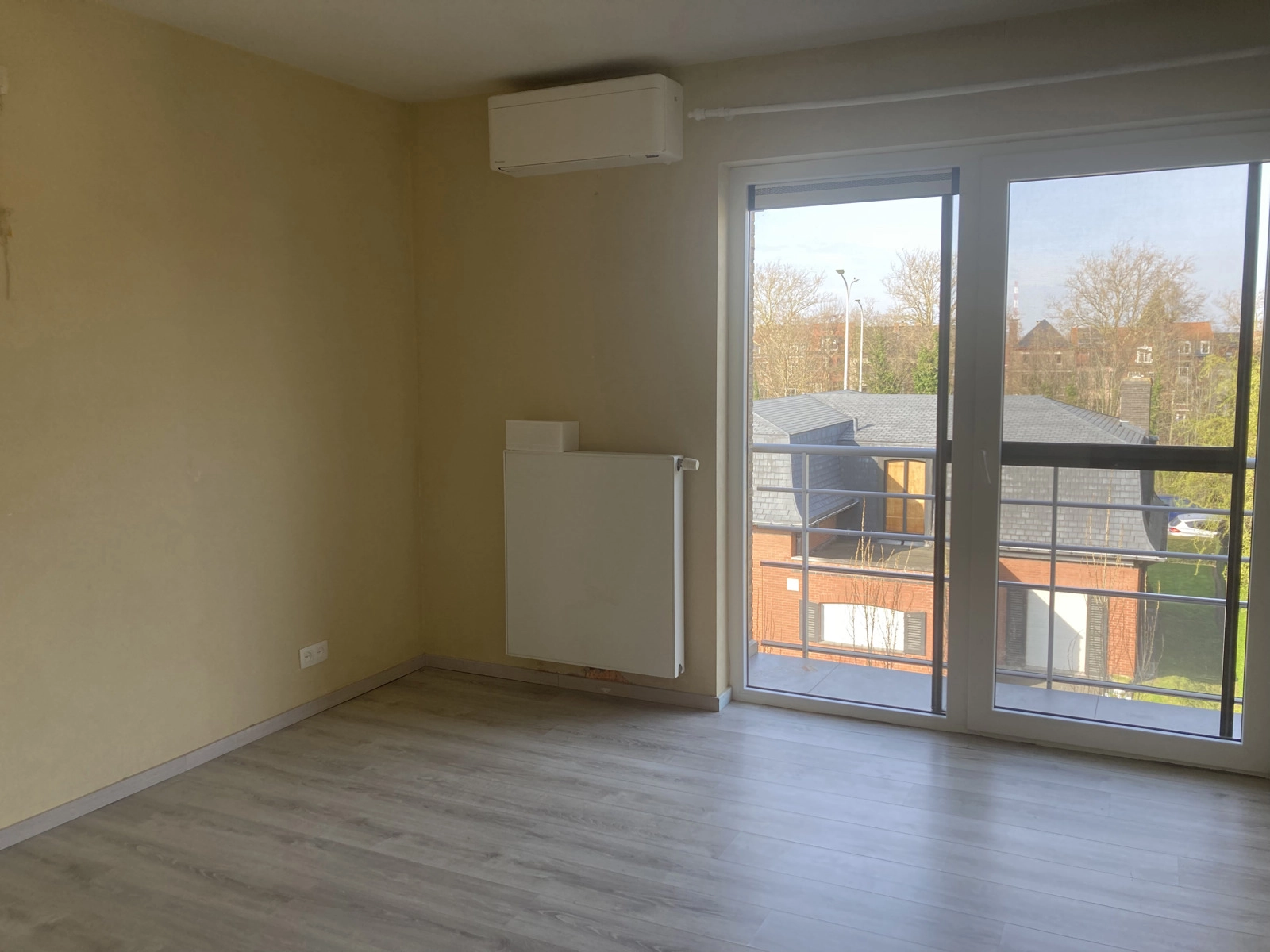 a893e5a5f6a64b8d95586d4259dfbaa0 photo