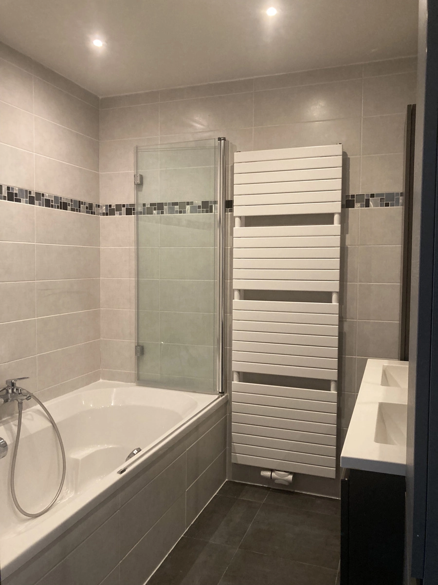 edcd5bcdfb7849f0b1f67cf8f51dbc51 photo