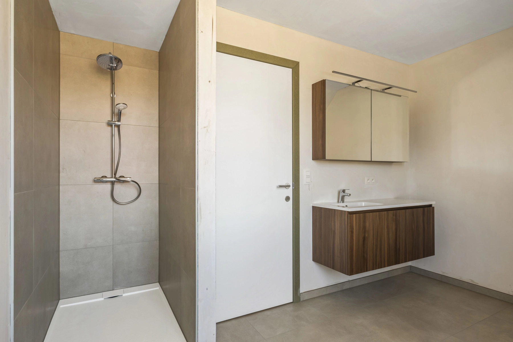 d8efa592cc5441d2ae8ac827867a10de photo