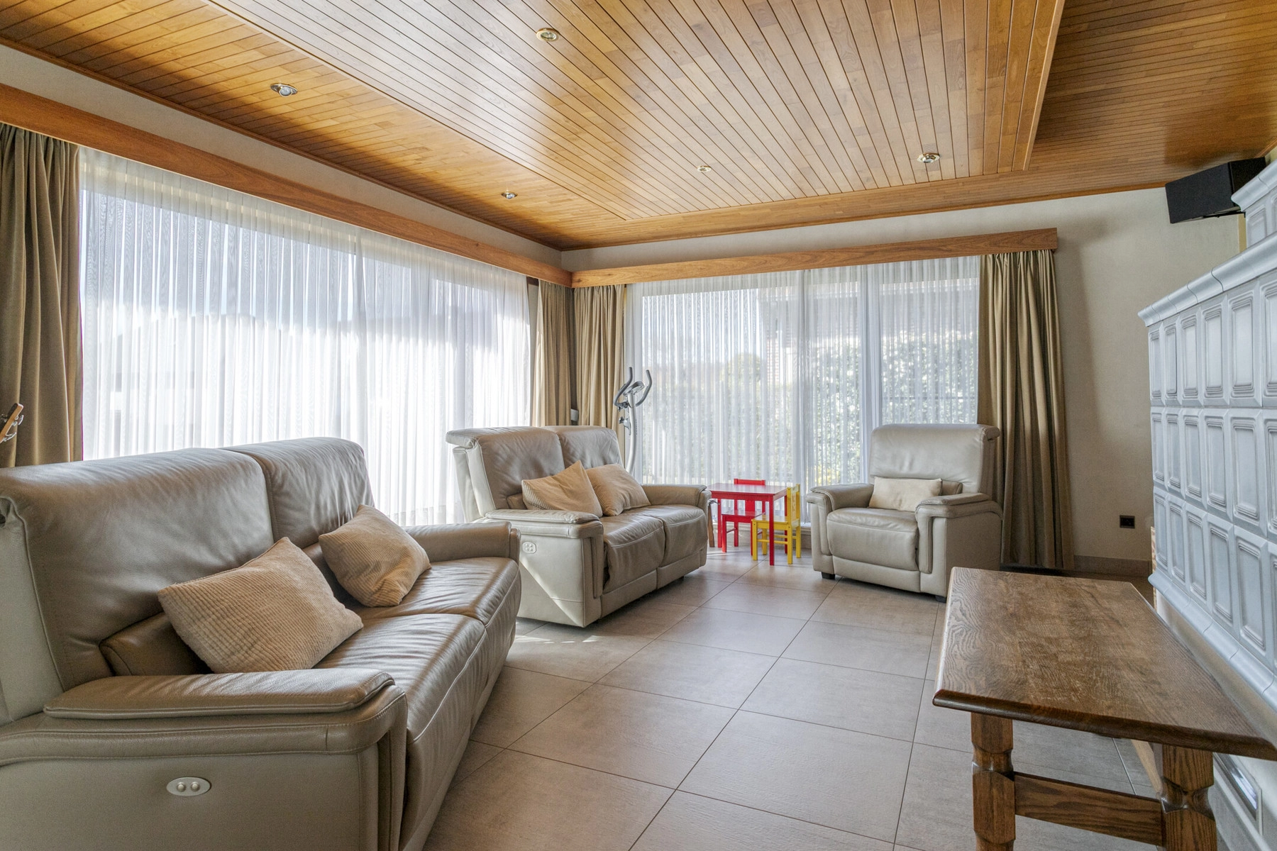 013970d2aca44783902898fd5778c991 photo