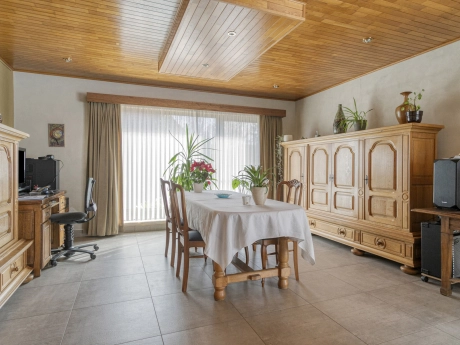 16559aecf9d3416bb0df9de05fbb433a thumbnail