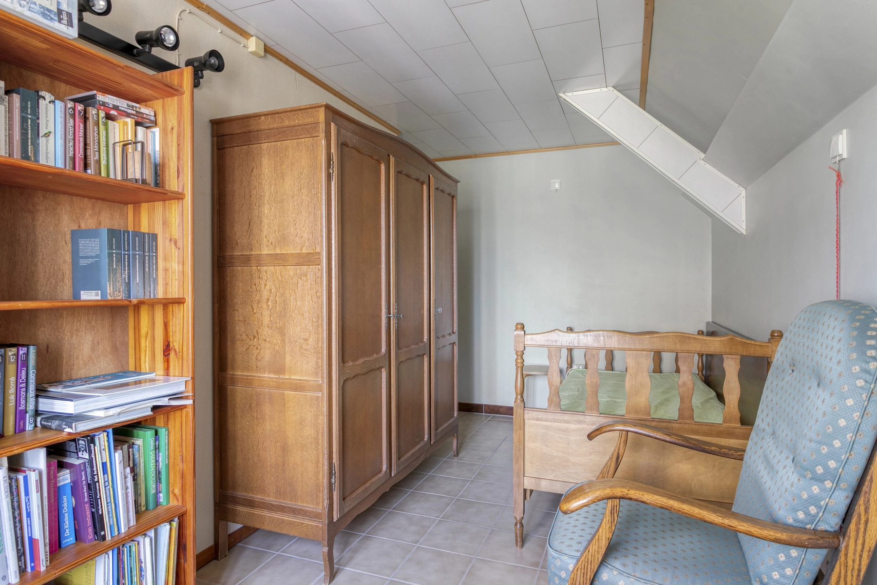 206806e14f574fc3b001848680a218d5 photo