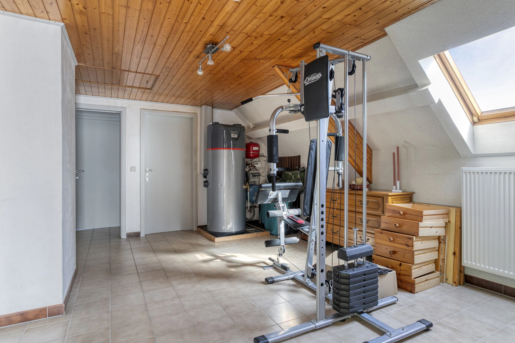 688caefb78734a7ba0bb03645bb9a145 photo