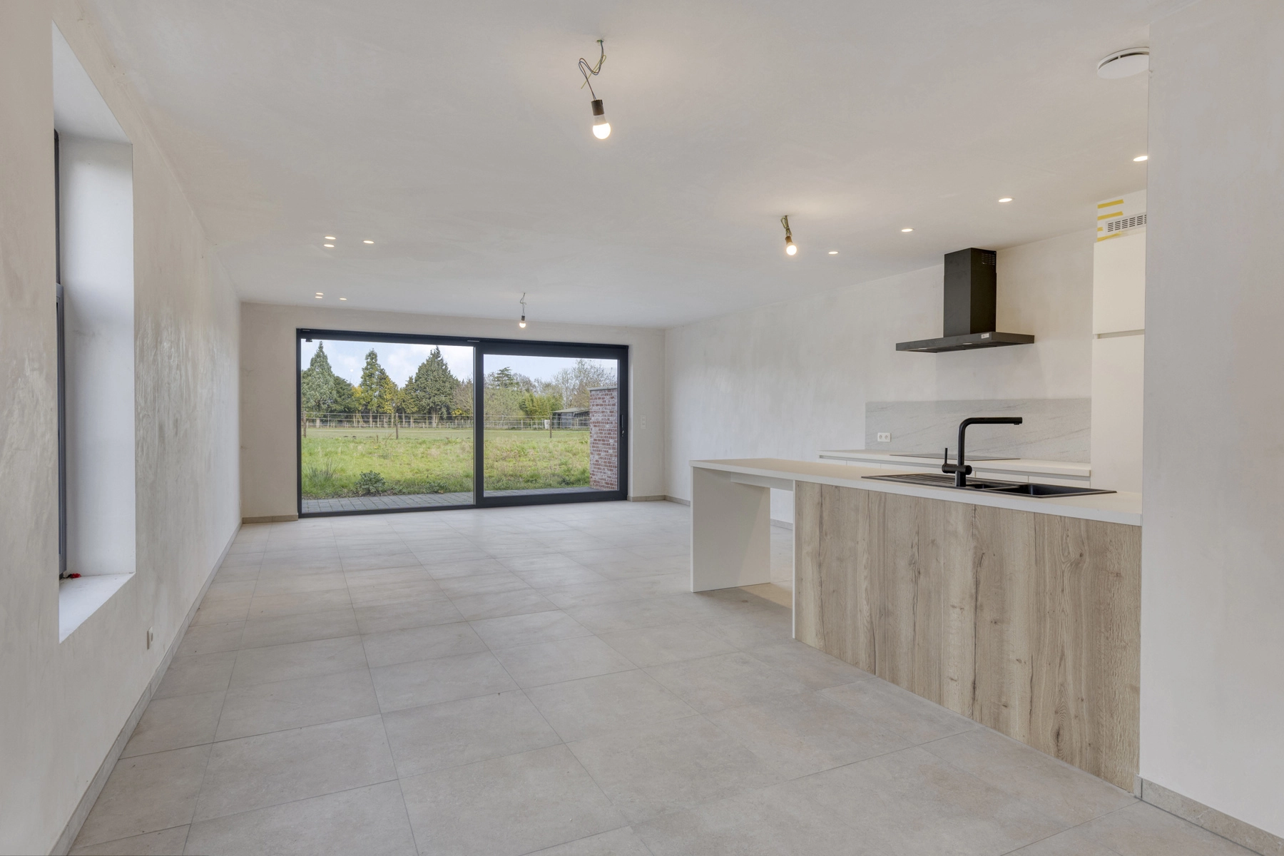 5fe4555c795d47b0a7c7d444feb9d9cb photo