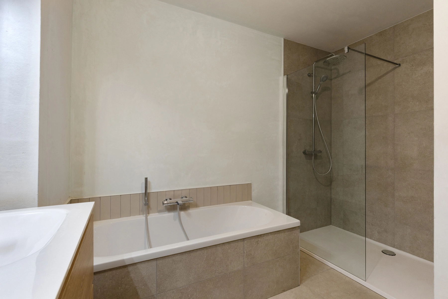 633f08cd92884ea7836c62d963f5bff8 photo