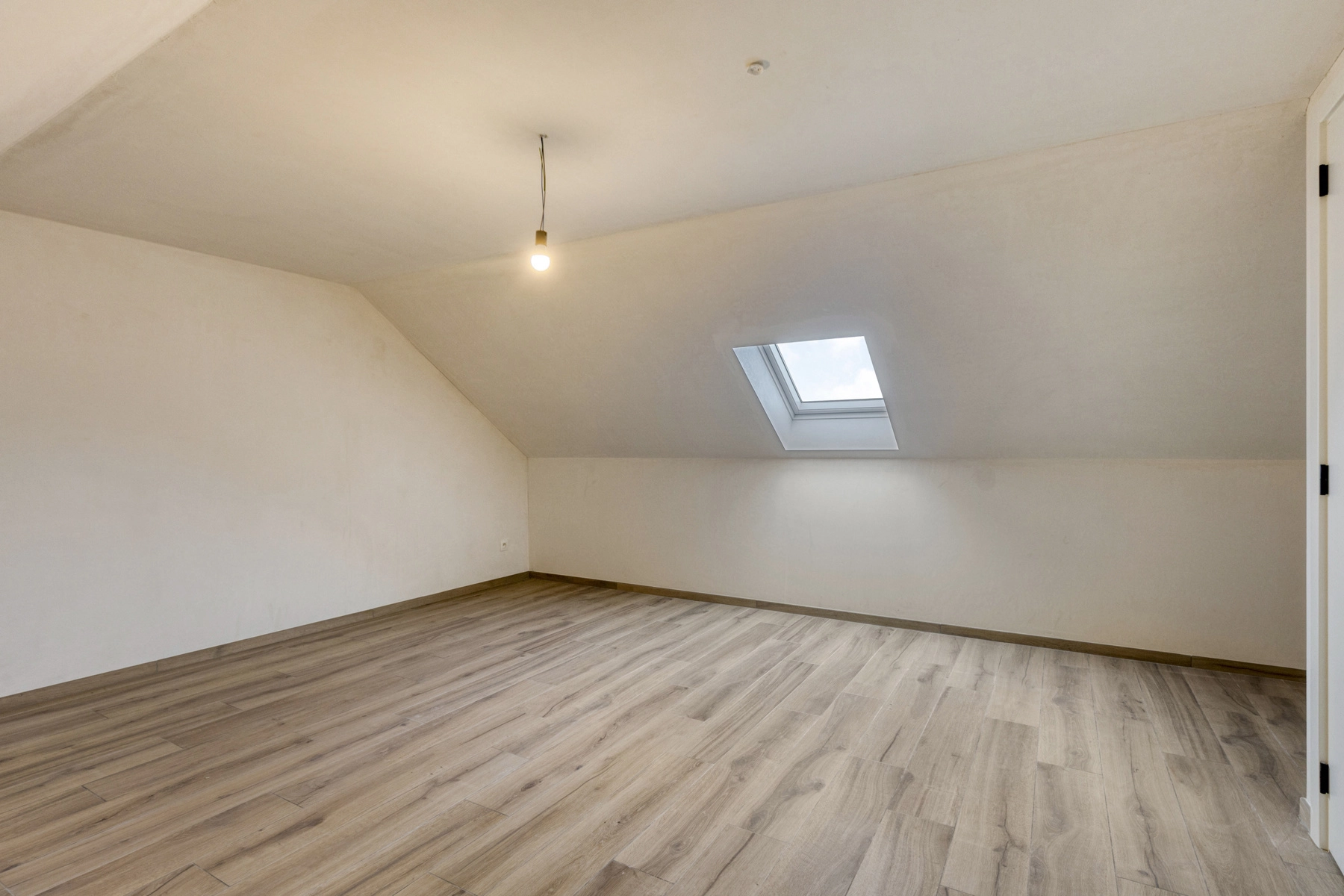 87d742c77928406dbf1eddb401073807 photo