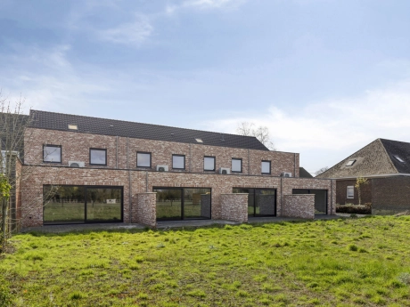 c957debb65c642fba631f338a09572e1 thumbnail