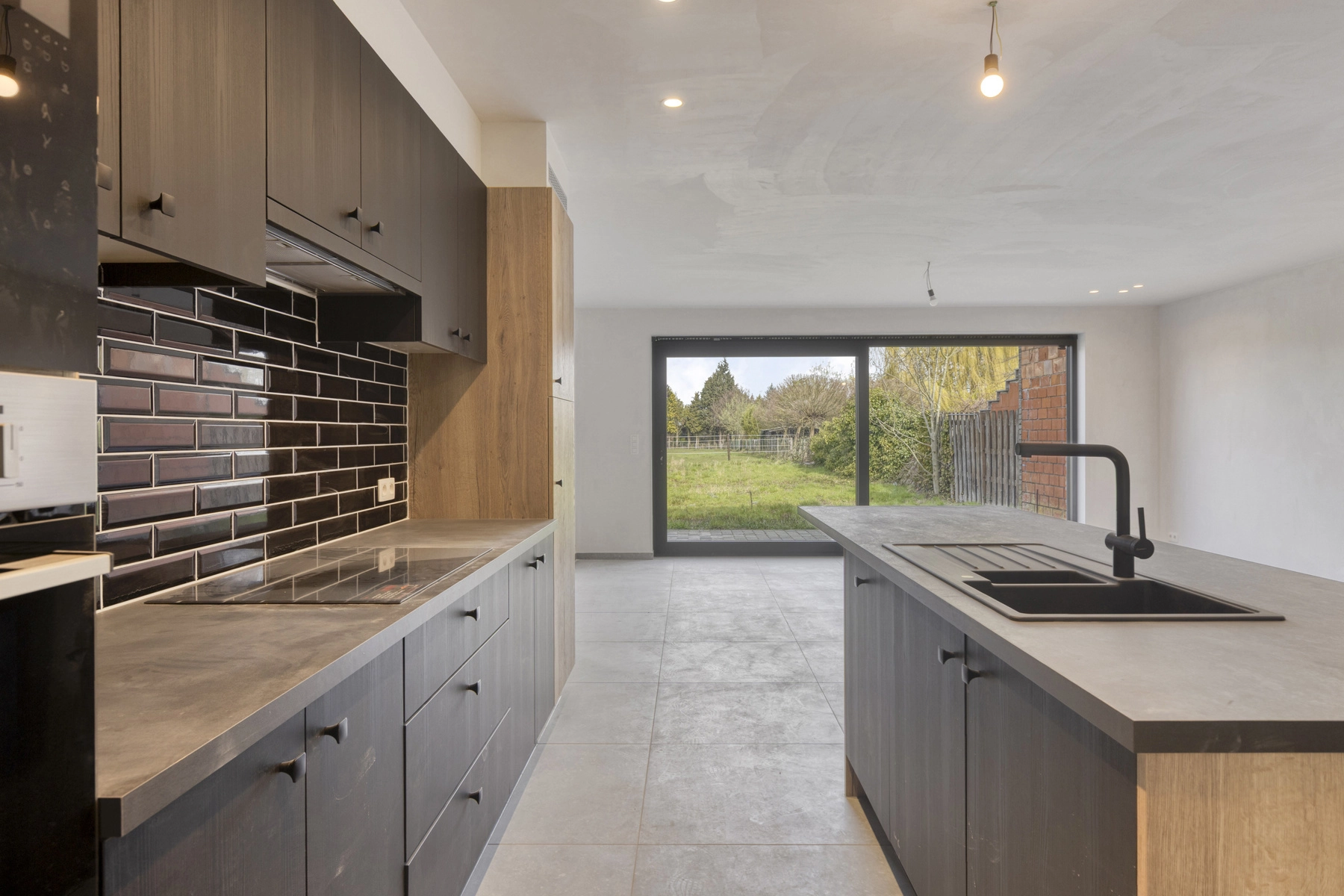 f4c662fd64324426ae2bc9a9f2d7e021 photo