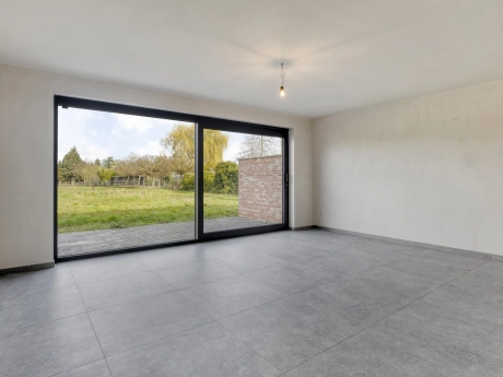 12f1cffb02334a67afe9309063b1f663 thumbnail