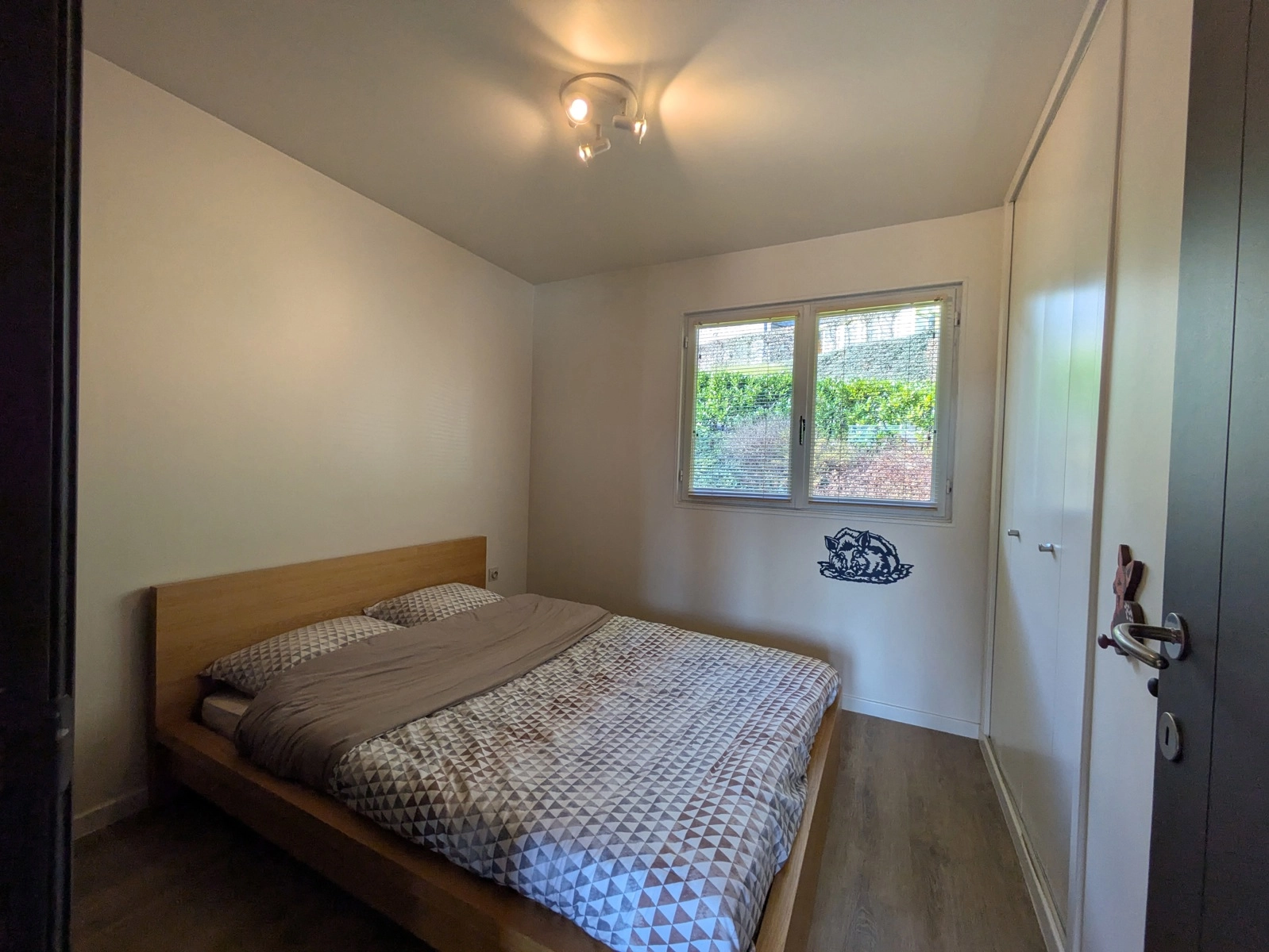 078ba4ba146842aba34a48b0ce75251d photo