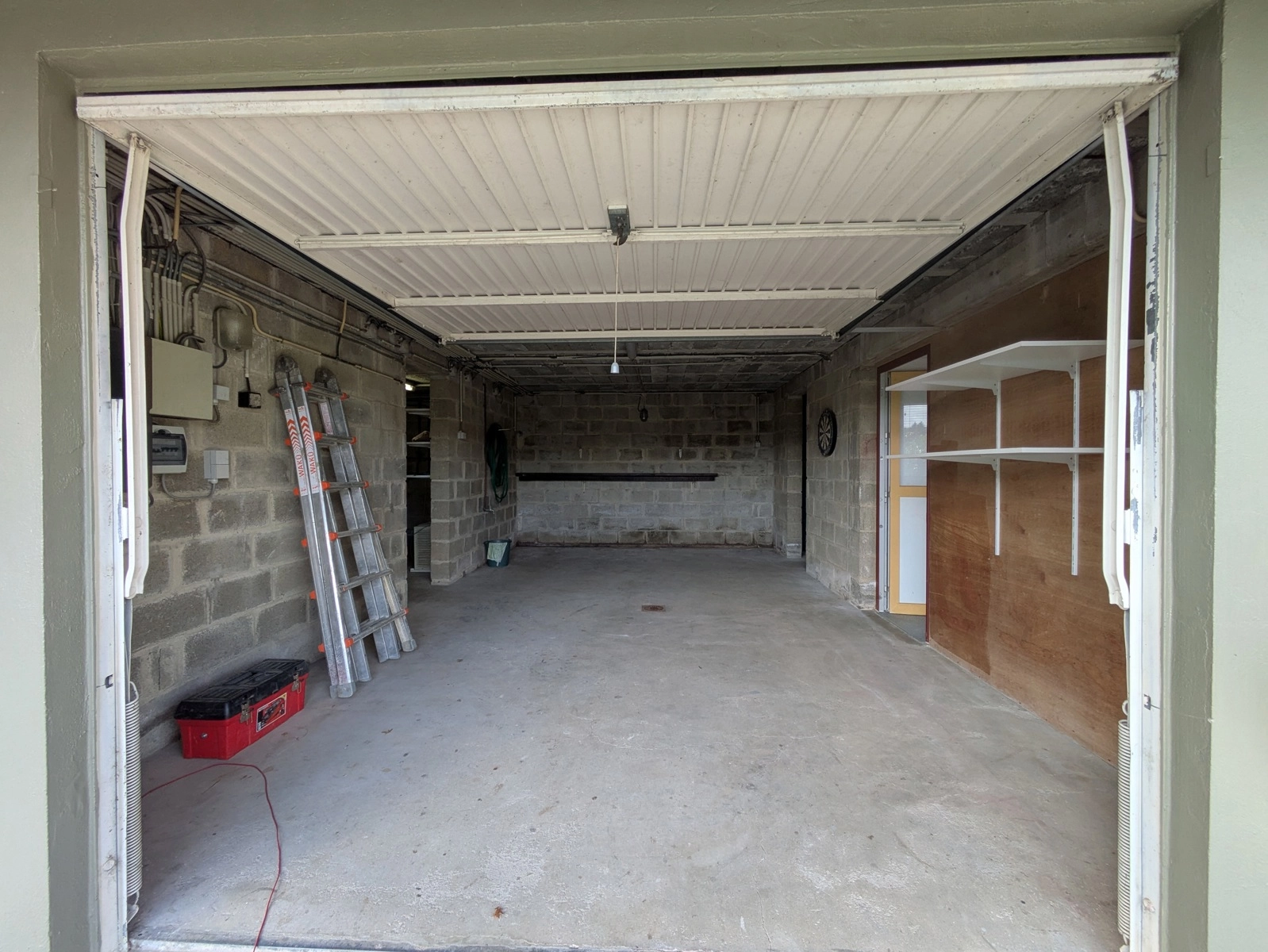 acd187d0517c40fcabb471055451fad2 photo