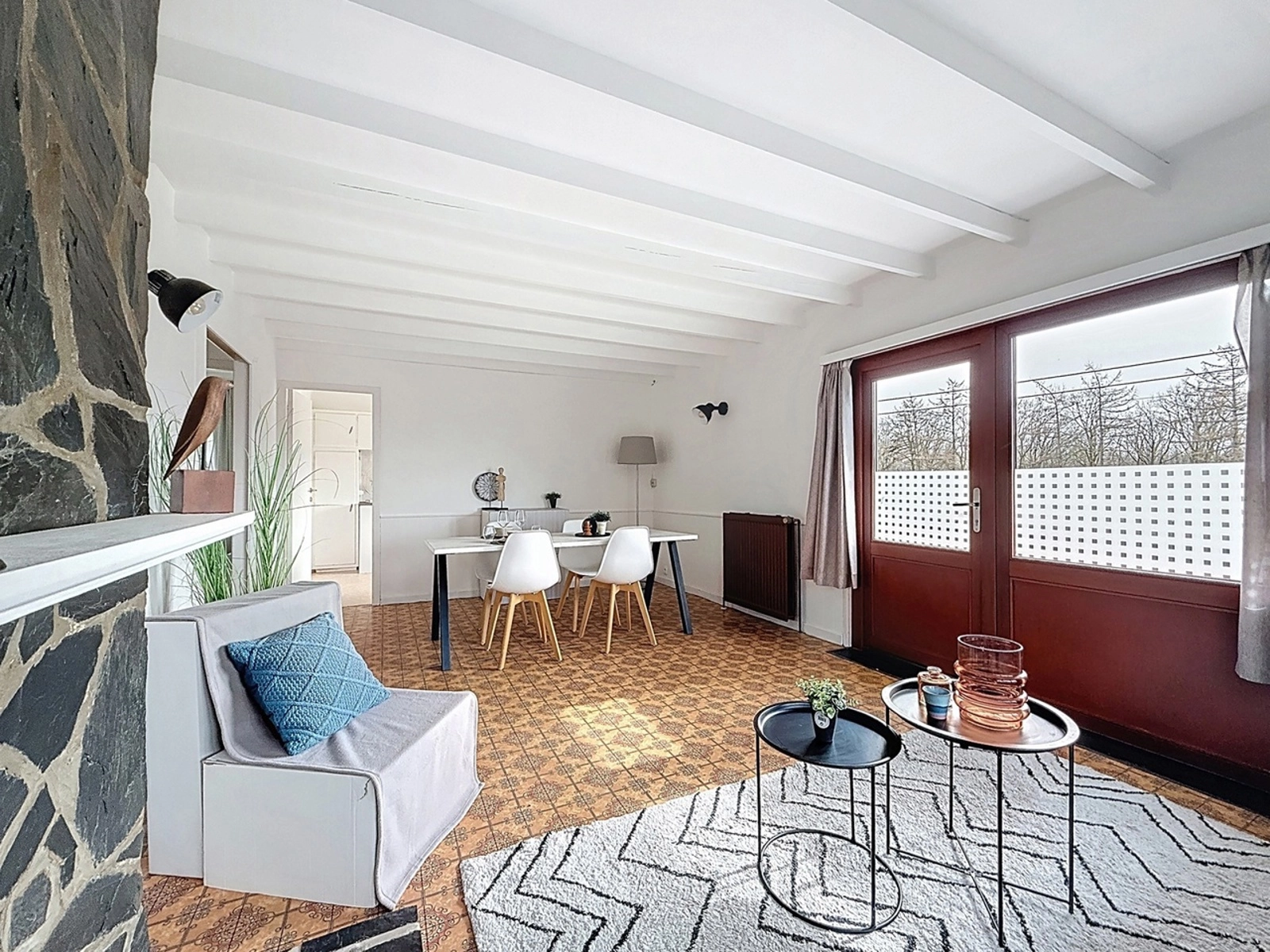 60e1c8109a984a63bc6967922fd9d878 photo