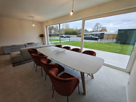 3c938eaee86441d182eb2c06c23e3dc3 thumbnail