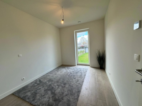 b17fa793f2e84aeda674b06c0aa9c33a thumbnail