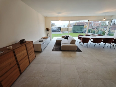 c0b7b9a57a6442e19bee087ba132e9c1 thumbnail