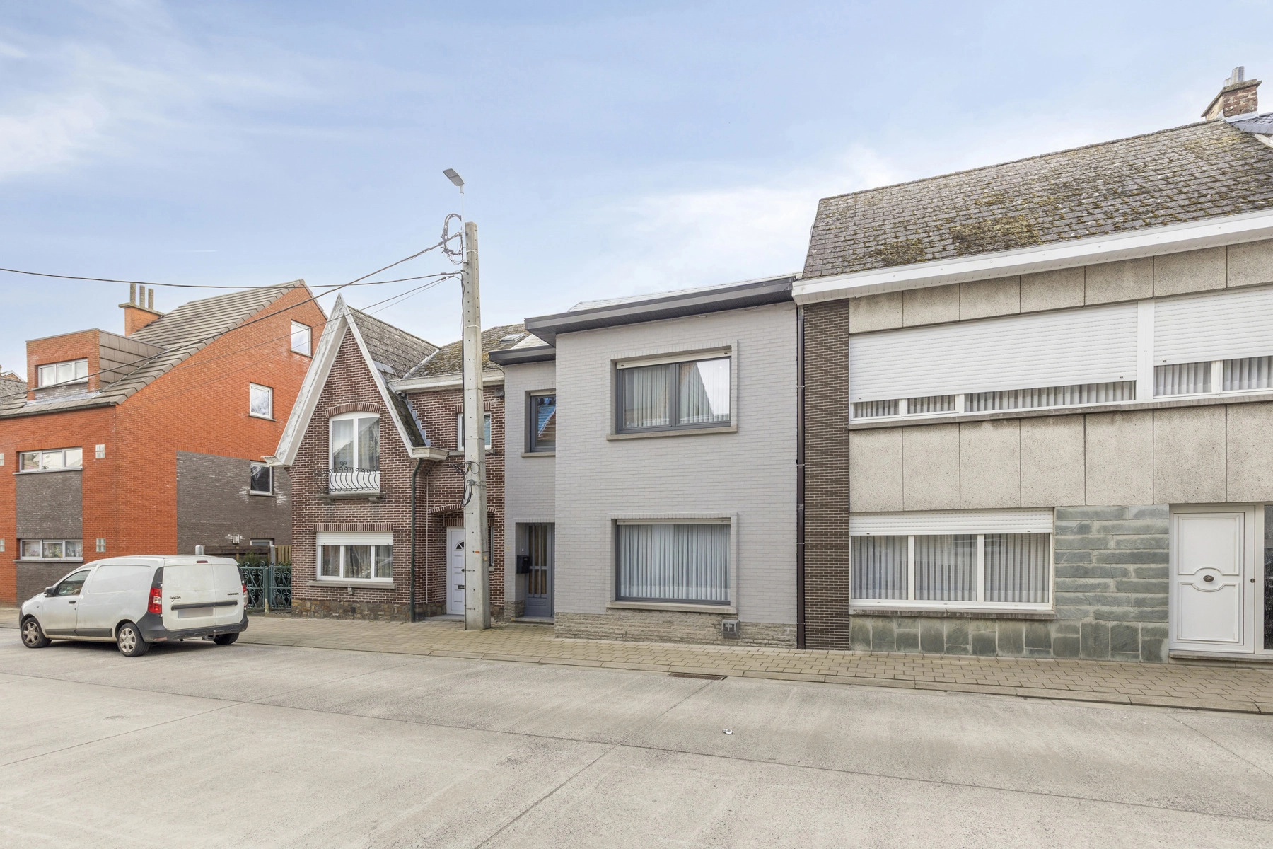 2d6e083eba964d8e8bfa600c17d42617 photo