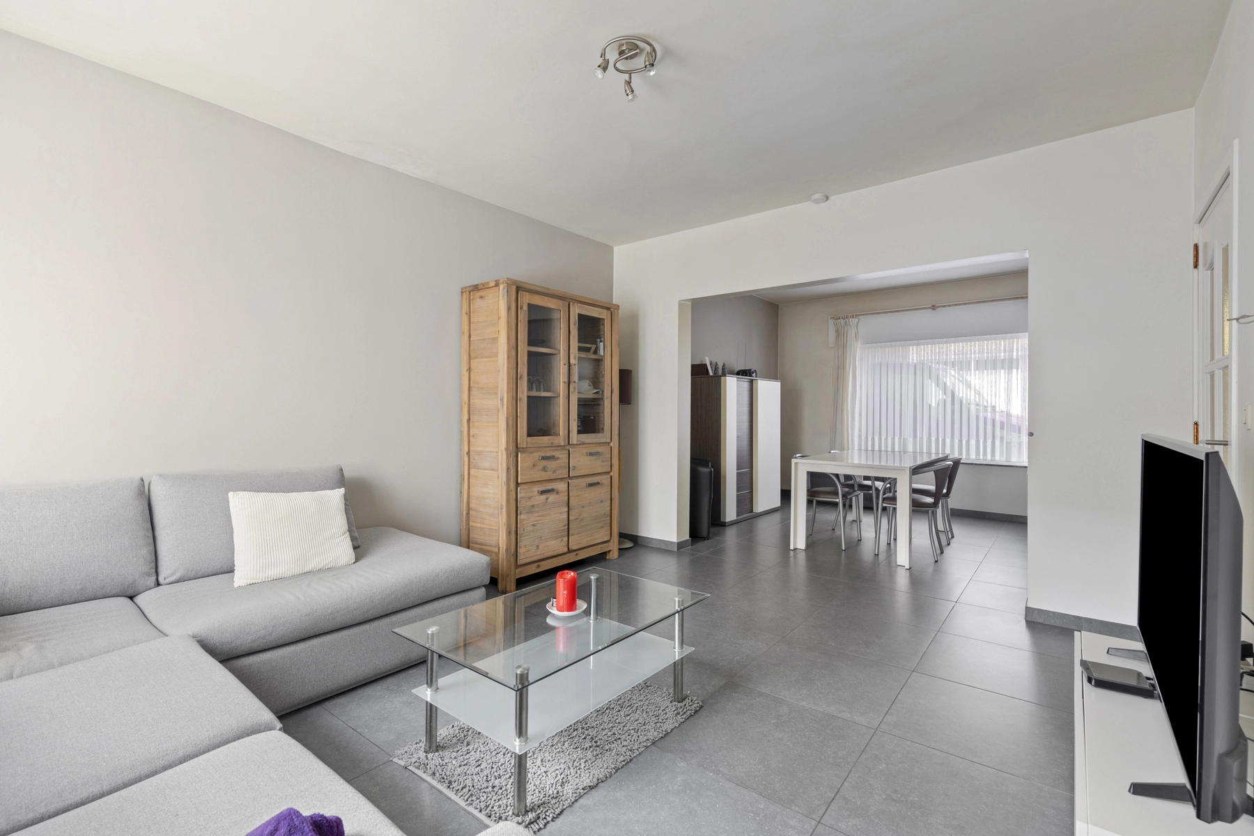 307a45bde2814b659214f53f44312e1e photo