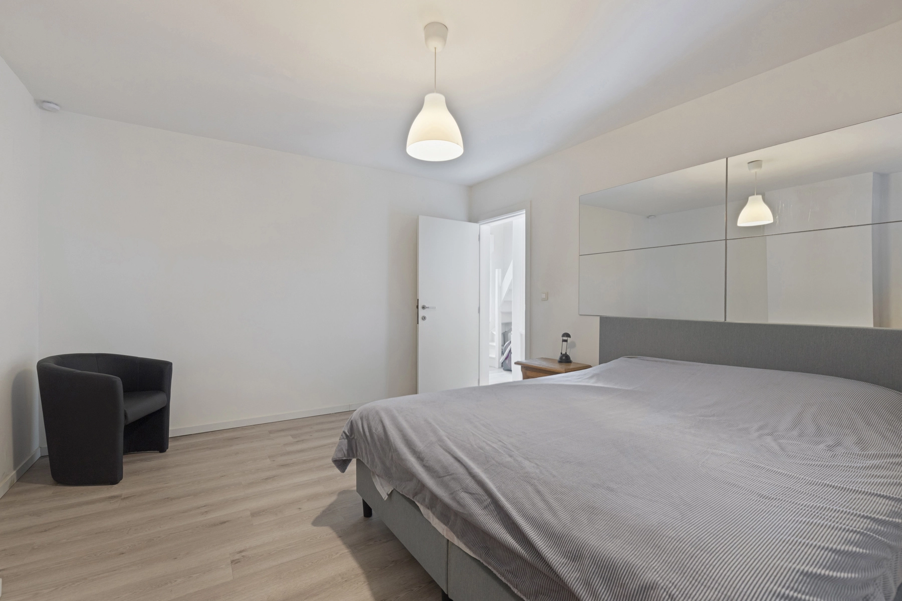 54ab15ca288d44ddab75a88d2573b09a photo