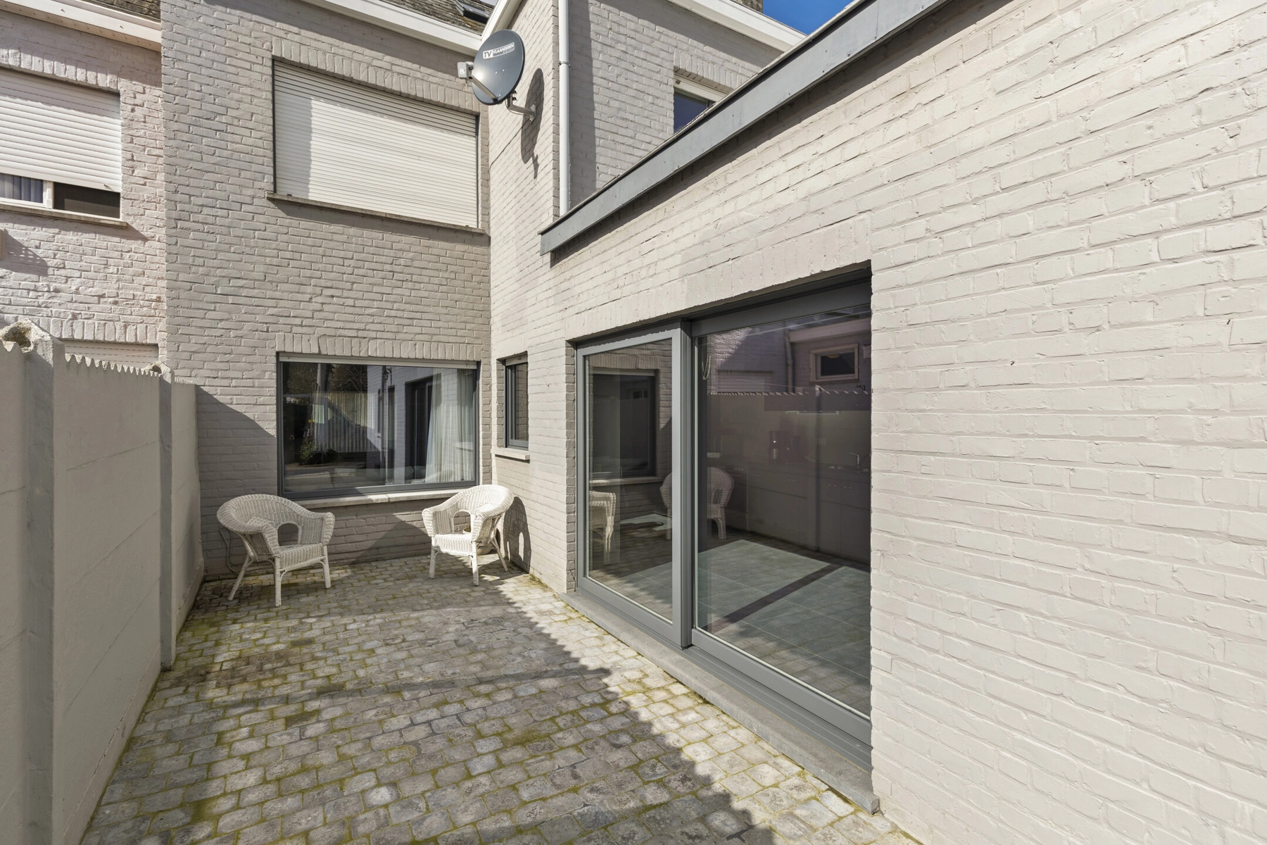 b7384b9b0c134a128b67859e02734187 photo