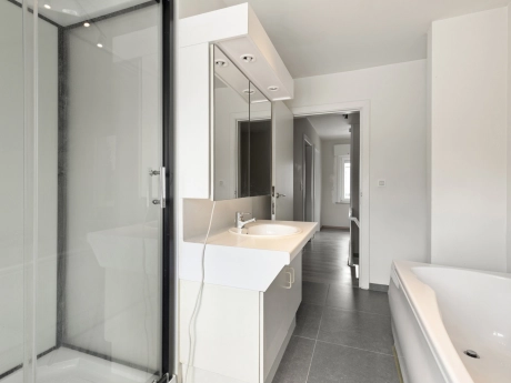 c0e2495cb6cf4a27b6f9fd36a4f03818 thumbnail