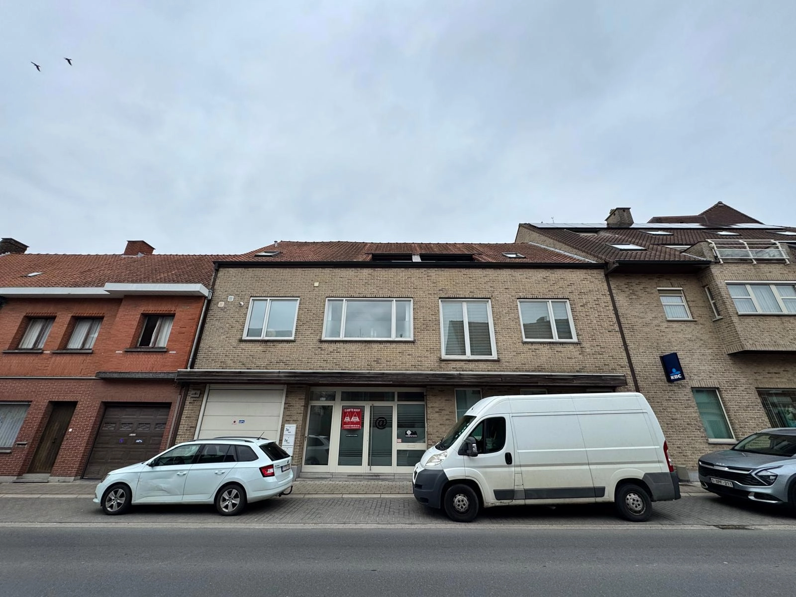 e57729b4818944ffa54e8197441ea704 photo