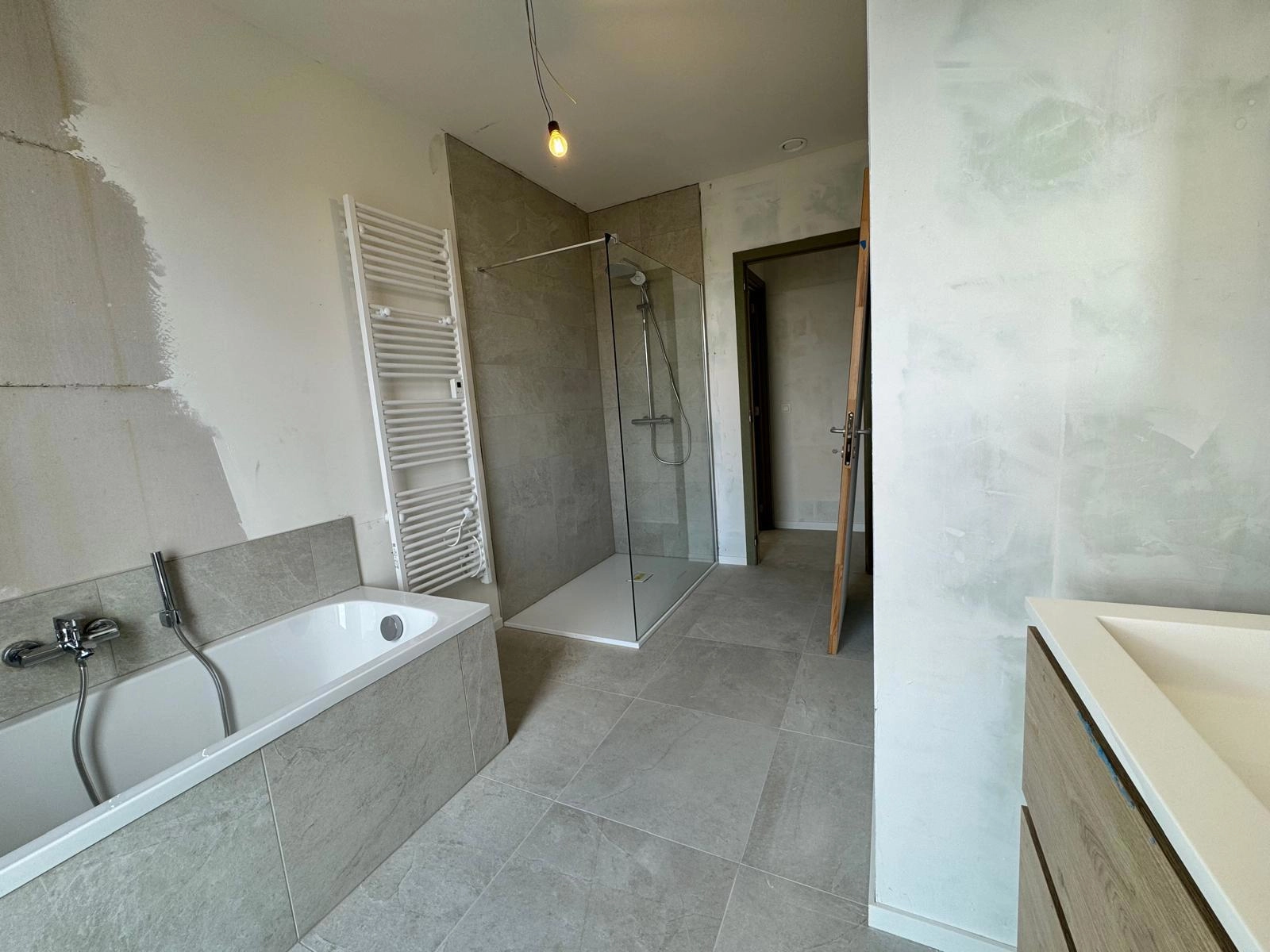 47d63fda5e774b53a7d3cca76024924c photo