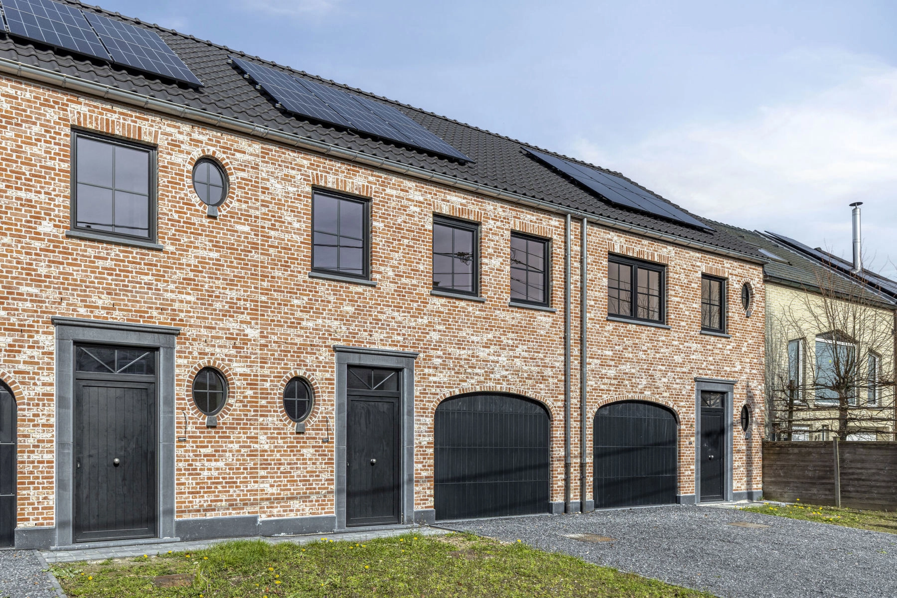 72cc61dcdeba40cea857b923eb6e2de0 photo