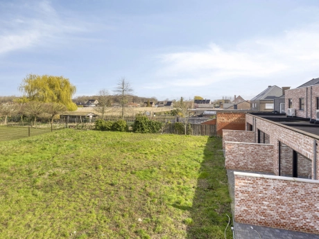 c0a9c530c8f04c23b5a08fbbe7b16f2b thumbnail