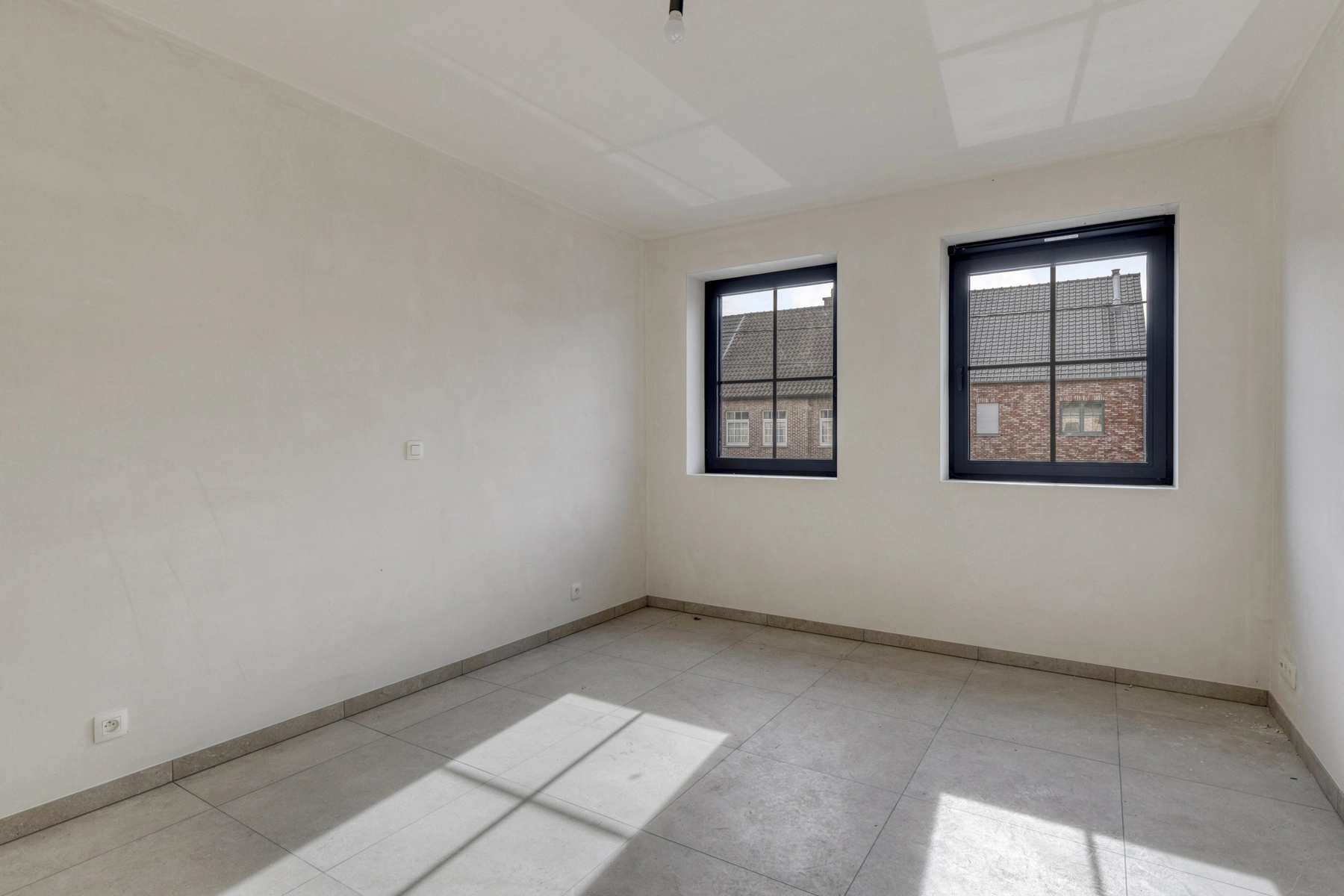 42ab591dd3f247428e52278ae4b9a7fc photo