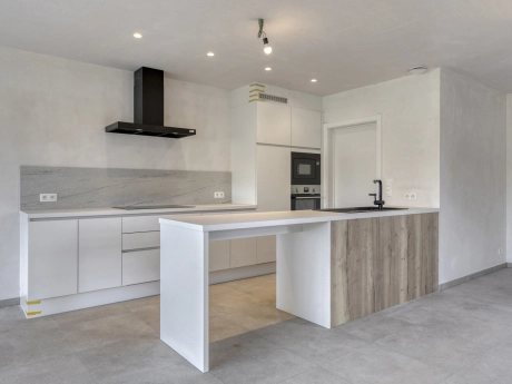 65768a2cceb942a48bb85675f32d8fec thumbnail