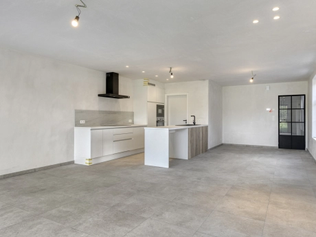 9a9c984e7bce40e89ab7c334939c7665 thumbnail