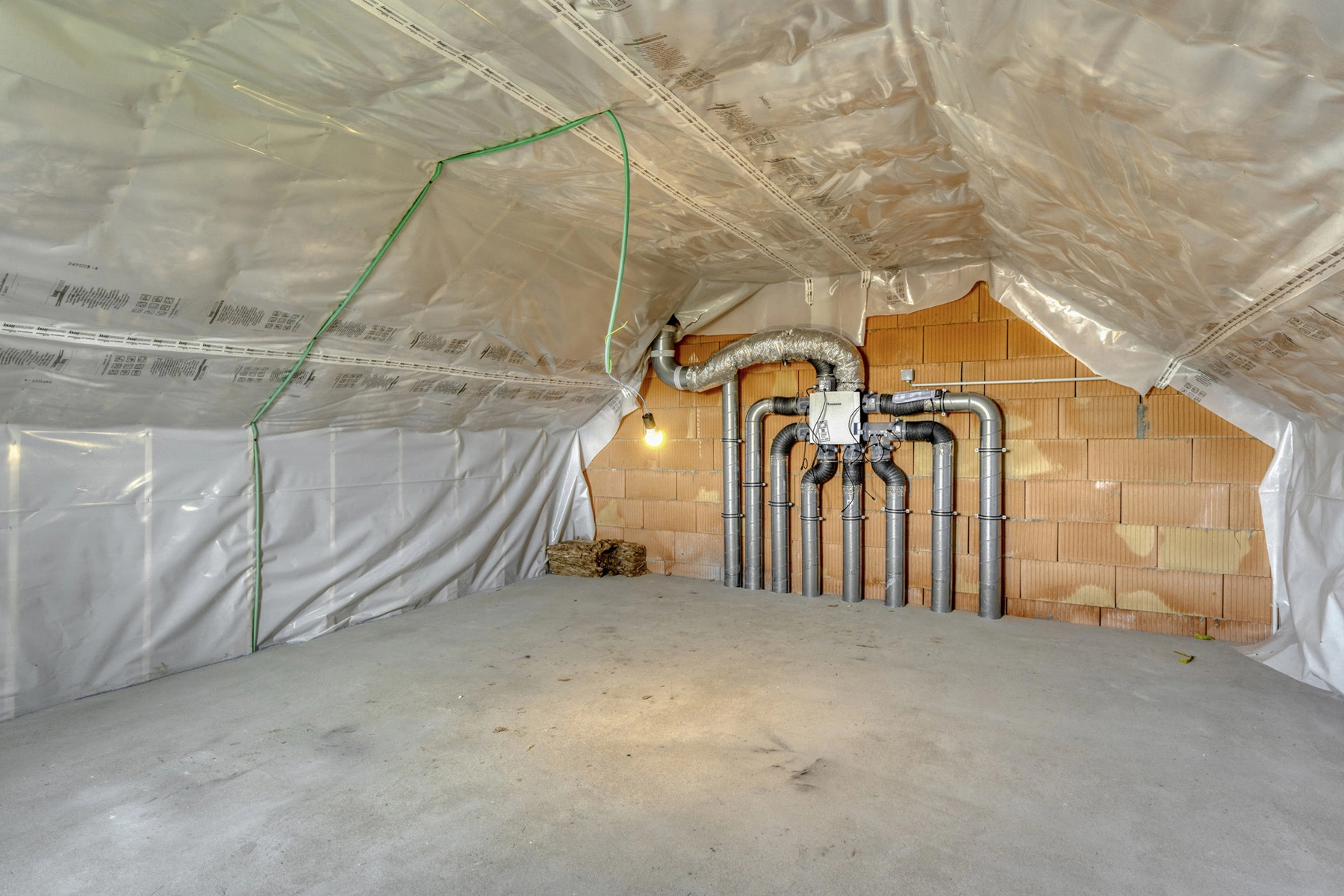 a32047f52a4b4de5b621ce281a7f32fd photo